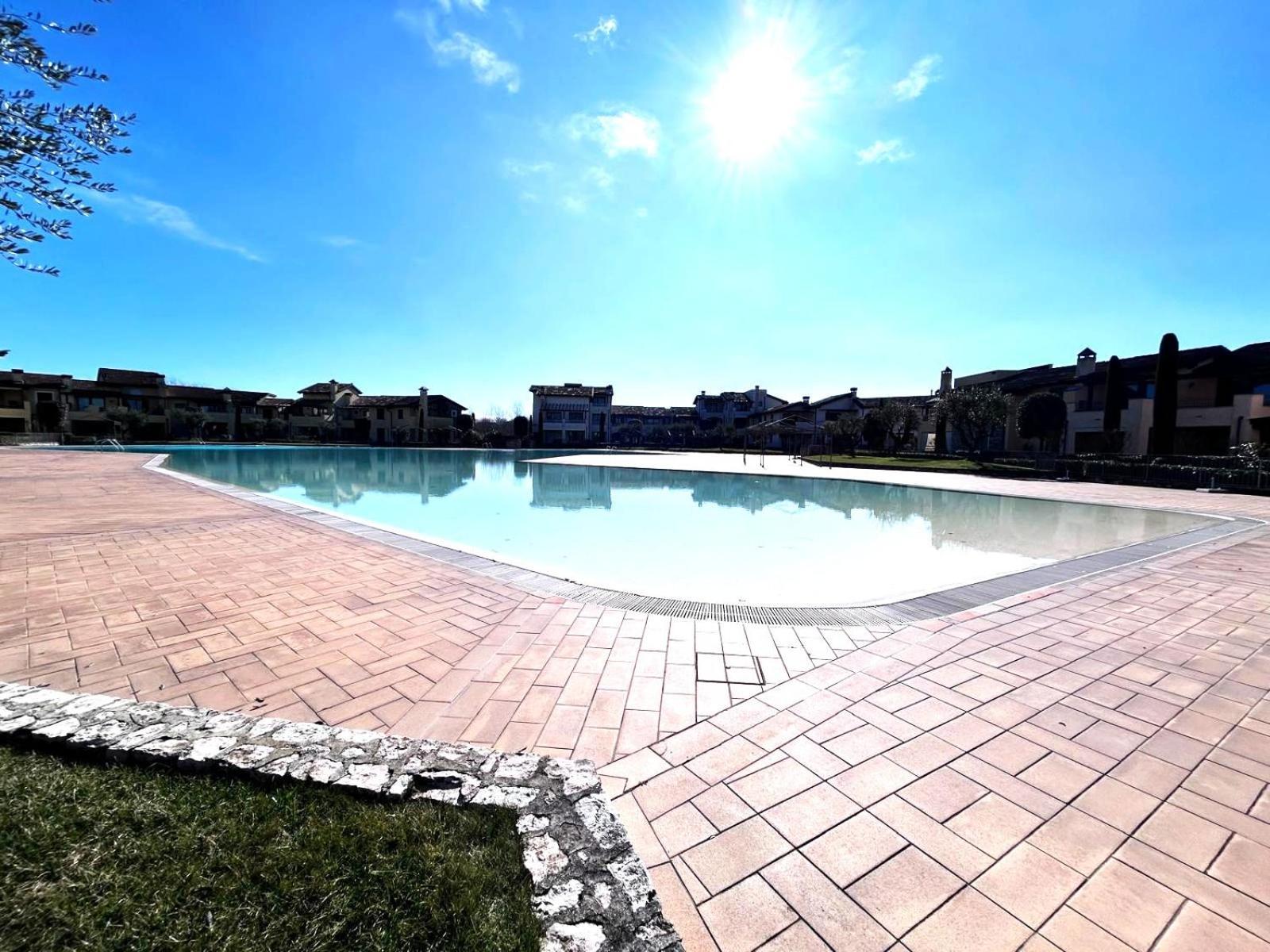 Garda Resort Village 11 Peschiera del Garda Extérieur photo