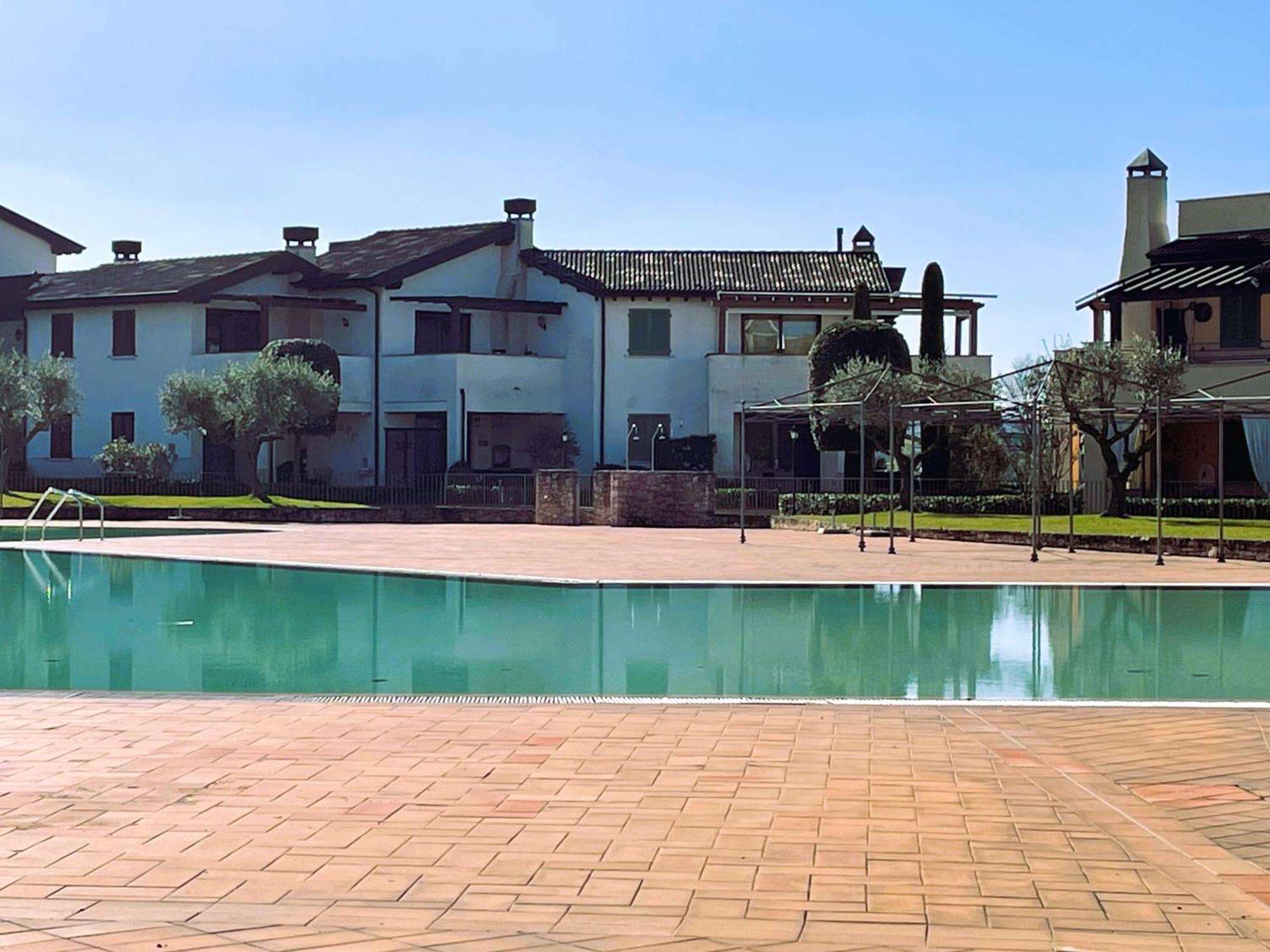 Garda Resort Village 11 Peschiera del Garda Extérieur photo