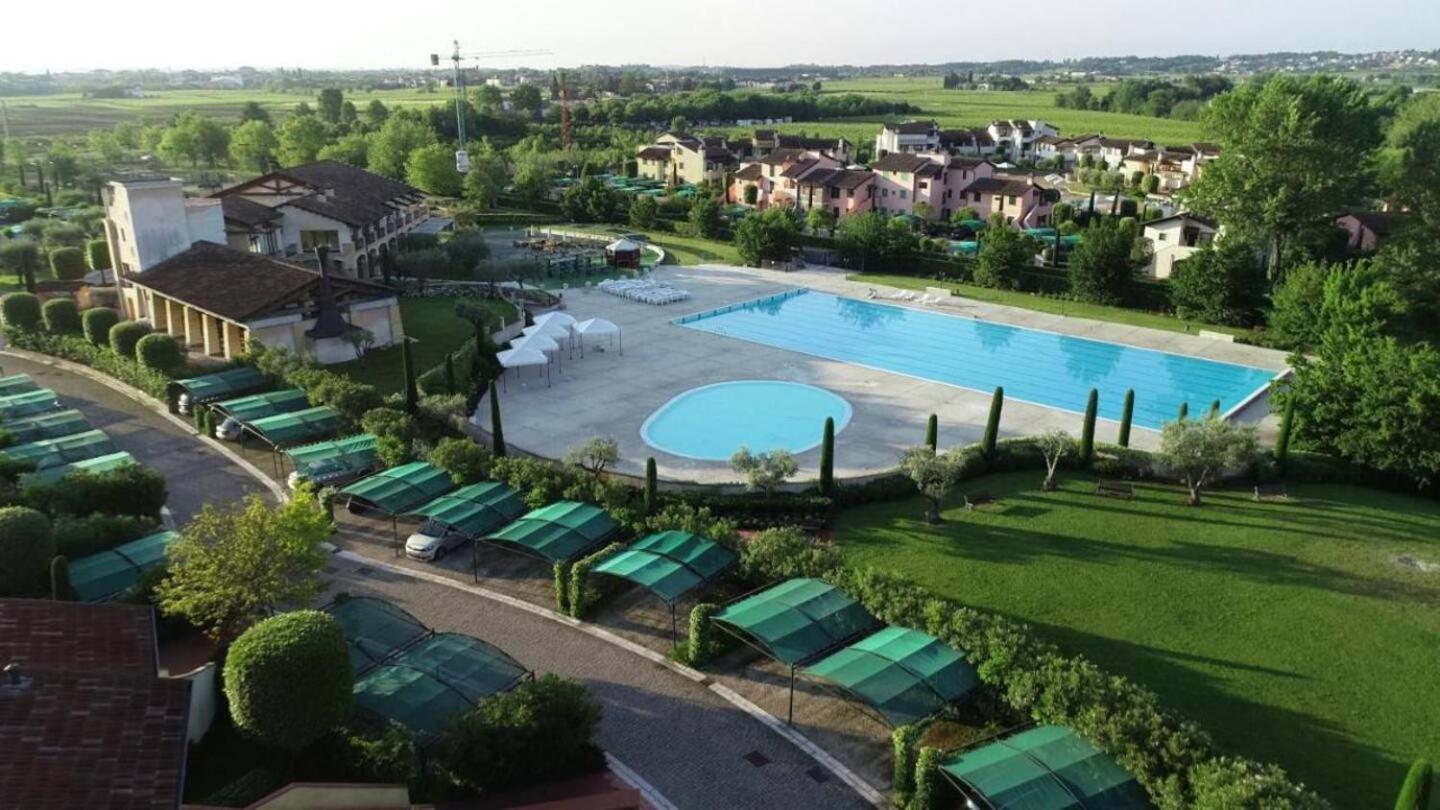 Garda Resort Village 11 Peschiera del Garda Extérieur photo